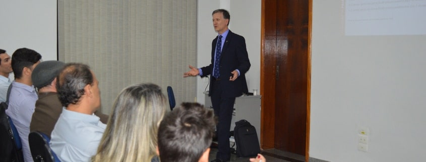 A sala de treinamentos da APECL, em Limeira, recebeu cerca de 25 lideranças para mais um encontro voltado aos dirigentes contábeis. – ATLAS Contabilidade